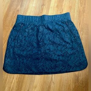 Orvis Women's Embossed Pull On Skort Inner Short Size Large Navy Blue